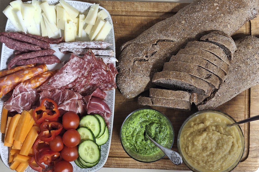 Tapas med ramsløgpesto